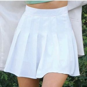 •White skater skirt•x-small•Shein•